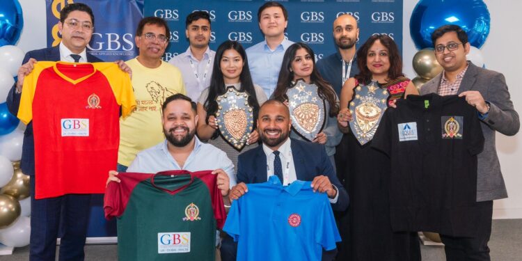 भारतीय प्रवासी बंगाली के लिए हेरिटेज बंगाल ग्लोबल की ओर से फुटबॉल टूर्नामेंट ‘आईएफए शील्ड यू.के. 2023’ का भव्य आयोजन
