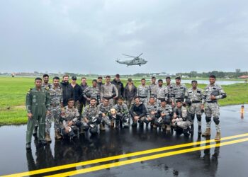 भारतीय नौसेना- अमेरिकी नौसेना द्वारा बचाव और विस्फोटक आयुध निपटान का क‍िया गया संयुक्‍त अभ्यास