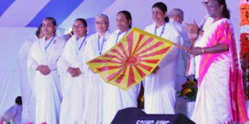 राष्ट्रपति ने दसाबटिया, तमांडो में प्रजापिता ब्रह्माकुमारी ईश्वरीय विश्वविद्यालय के “डिवाइन लाइट हाउस” की  रखी आधारशिला