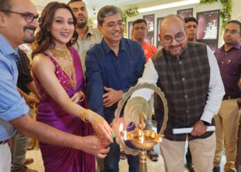 तनिष्क ने गरियाहाट, कोलकाता में अपना भव्य स्टोर फिर से किया लॉन्च