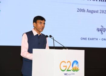 हमारा विजन स्पष्ट है, हमारे लक्ष्य महत्वाकांक्षी हैं और हमारा निर्णय अटल है: डॉ. मनसुख मांडविया