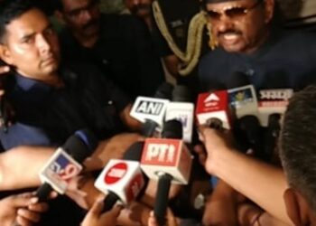 टीम चंद्रयान और इसरो को उनकी अद्वितीय उपलब्धि के लिए राज्यपाल डॉ. सी.वी. आनंद बोस ने दी  बधाई