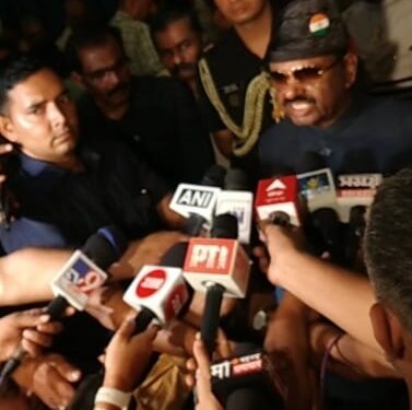 टीम चंद्रयान और इसरो को उनकी अद्वितीय उपलब्धि के लिए राज्यपाल डॉ. सी.वी. आनंद बोस ने दी  बधाई