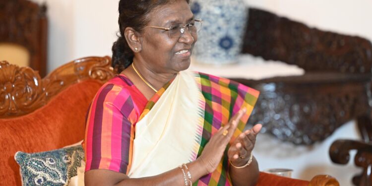 हमारे वैज्ञानिकों ने न केवल इतिहास रचा है, बल्कि भूगोल के विचार को भी बदल डाला है :  राष्ट्रपति