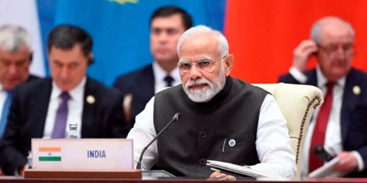 मानव-केंद्रित वैश्वीकरण: हमें जी20 को दुनिया के अंतिम छोर तक ले जाना है, किसी को भी पीछे नहीं छोड़ना है : पीएम  मोदी