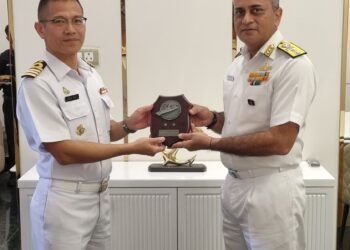 रॉयल थाइलैंड नेवी प्रतिनिधिमंडल ने युद्धपोत डिजाइन ब्यूरो (डब्ल्यूडीबी) का किया दौरा 