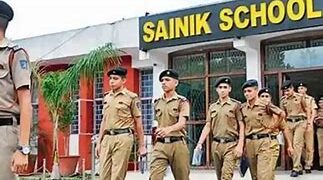 रक्षा मंत्री राजनाथ सिंह ने साझेदारी मोड में 23 नए सैनिक स्कूलों को दी मंजूरी