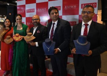ग्राहकों के लिए सेनको गोल्ड एंड डायमंड्स के धनतेरस कलेक्शन और डी’सिग्निया शोरूम में विशेष ऑफर