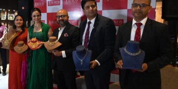 ग्राहकों के लिए सेनको गोल्ड एंड डायमंड्स के धनतेरस कलेक्शन और डी’सिग्निया शोरूम में विशेष ऑफर