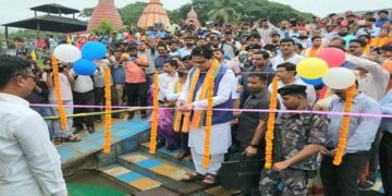 शांतनु ठाकुर ने पश्चिम बंगाल में राष्ट्रीय जलमार्ग-44, इचामती नदी पर ड्रेजिंग कार्य का किया उद्घाटन 
