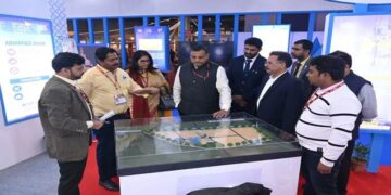 कोयला सचिव श्री अमृत लाल मीणा ने आईआईटीएफ 2023 में कोल इंडिया लिमिटेड मंडप का किया दौरा