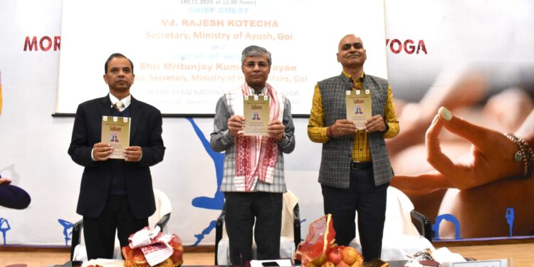 “योग भारत का विश्व विरादरी को एक उपहार है : वैद्य राजेश कोटेचा