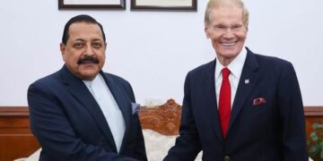 भारत और अमेरिका अगले वर्ष की पहली तिमाही में इसरो के भूस्थिर उपग्रह प्रक्षेपण यान पर नासा-इसरो सिंथेटिक एपर्चर रडार  नामक पृथ्वी अवलोकन के लिए संयुक्त माइक्रोवेव रिमोट सेंसिंग उपग्रह का प्रक्षेपण करेंगे :डॉ. सिंह
