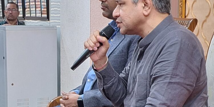 सरकार ने आईटी हार्डवेयर के लिए पीएलआई योजना-2.0 के तहत 27 विनिर्माताओं को दी मंजूरी 