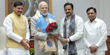 मध्य प्रदेश के मुख्यमंत्री और उपमुख्यमंत्रियों ने की प्रधानमंत्री से मुलाकात