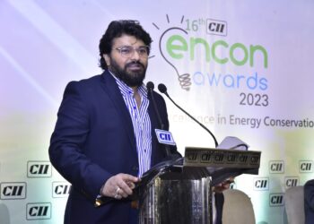 कार्रवाई का आह्वान: समाज में जीवाश्म ईंधन विघटन और त्वरित ऊर्जा परिवर्तन की तत्काल आवश्यकता :  बाबुल सुप्रियो