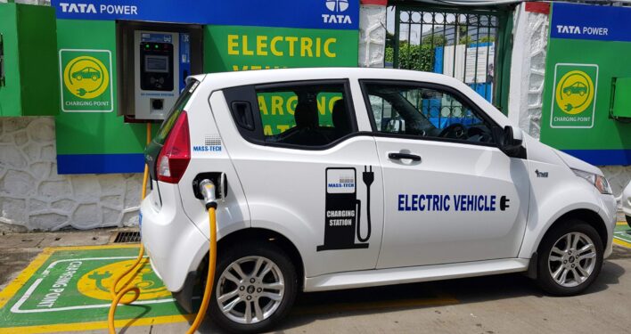 पिछले 2 वर्षों में जून से दिसंबर के महीनों में कुल 15,04,012 इलेक्ट्रिक वाहन हुए पंजीकृत