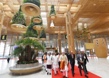 प्रधानमंत्री ने केम्पेगौड़ा अंतरराष्ट्रीय हवाईअड्डे के टर्मिनल 2 के इंटीरियर के लिए वर्ल्ड स्पेशल पुरस्कार जीतने पर बेंगलुरुवासियों को दी बधाई