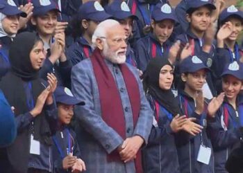 देश के विकास में योगदान दीजिए और विकसित भारत @2047 के सपने को साकार करने में मदद कीजिए : प्रधानमंत्री