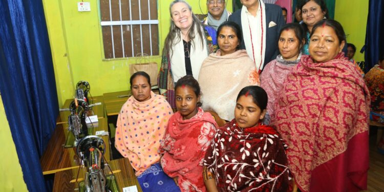 महिलाओं को सशक्त बनाने के लिए एकजुट हुए मर्लिन ग्रुप, टीडीएच सुइस और डीआरसीएससी धापा में शहरी झुग्गी-झोपड़ी की महिलाओं के लिए सिलाई प्रशिक्षण केंद्र का किया शुभारंभ
