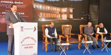 नववर्ष का सैटेलाइट एक्सपोसैट एक से अधिक संस्थानों के ‘संपूर्ण विज्ञान’ के संयुक्त प्रयास का प्रतीक