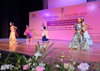 “दिव्य कला शक्ति” सांस्कृतिक कार्यक्रम दिव्‍यांगजनों की असाधारण प्रतिभाओं का करता है प्रदर्शन