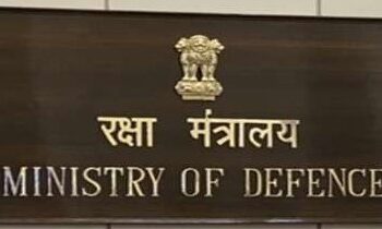 रक्षा मंत्रालय ने सैन्य उपकरणों की खरीद के लिए 802 करोड़ रुपये के अनुबंध-पत्र पर किए हस्ताक्षर