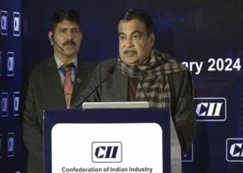 2030 तक सड़क दुर्घटना में होने वाली मौतों को 50 प्रतिशत तक कम करने का है लक्ष्य : नितिन गडकरी