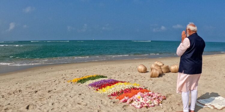 प्रधानमंत्री ने राम सेतु के शुरुआती स्थल-अरिचल मुनाई के किए दर्शन