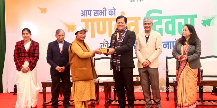 केंद्रीय आयुष मंत्री श्री सर्बानंद सोनोवाल ने राष्ट्र निर्माण में योग शिक्षकों/प्रशिक्षकों की बुनियादी भूमिका की सराहना की