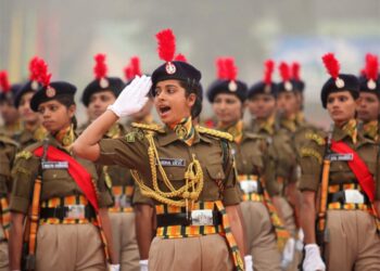 पहली बार केंद्रीय सशस्त्र पुलिस बलों (CAPFs) में कांस्टेबलों की भर्ती के लिए कांस्टेबल (जीडी) परीक्षा हिंदी और अंग्रेजी के अलावा 13 क्षेत्रीय भाषाओं में आयोजित होगी