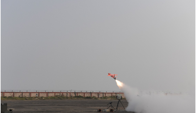 डीआरडीओ ने एकीकृत परीक्षण रेंज, चांदीपुर से हाई-स्पीड एक्सपेंडेबल एरियल टारगेट ‘अभ्यास’ का सफल उड़ान परीक्षण किया