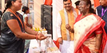 भारत ने आत्मनिर्भर बनने का संकल्प लिया है पर यह तभी हो सकता है, जब हर नागरिक आत्मनिर्भर बनेगा : राष्ट्रपति