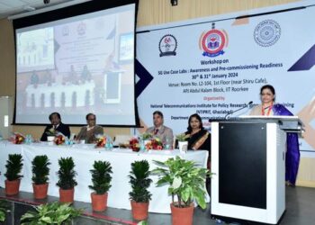 दूरसंचार विभाग- एसआरआई  ने “5जी /6जी से आगे” और भारत सरकार के 6जी रोडमैप पर प्रजेंटेशन दी