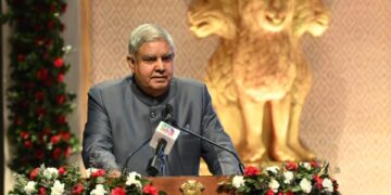देश का कच्‍चा माल न भेजें बाहर और स्थानीय वस्‍तुओं की करें खरीद : उपराष्ट्रपति जगदीप धनखड़