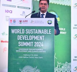 वैश्विक ऊर्जा विमर्श में बदलाव की जरूरत, विकसित देशों को कार्बन स्पेस खाली करने की जरूरत है ताकि विकासशील देश विकास कर सकें : केंद्रीय मंत्री आरके सिंह