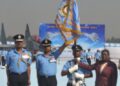 भारत की राष्ट्रपति ने भारतीय वायु सेना की चार इकाइयों को राष्ट्रपति मानक और राष्ट्रपति रंग से सम्मानित किया