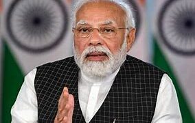 देश के मेरे सभी परिवारजनों को होली की अनेकानेक शुभकामनाएं : प्रधानमंत्री