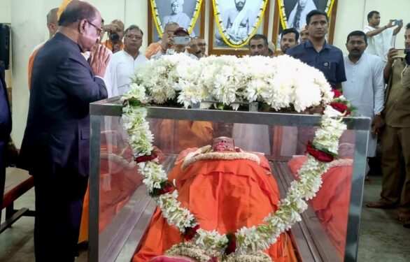 स्वामीजी का महासमाधि प्राप्त करना एक युग का अंत : राज्यपाल