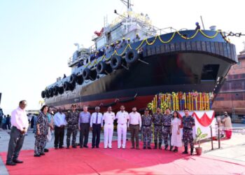 मैसर्स शॉफ्ट शिपयार्ड प्राइवेट लिमिटेड, भरूच, गुजरात में 25 टी बोलार्ड पुल टग, बलजीत (यार्ड 306) को किया गया लॉन्च