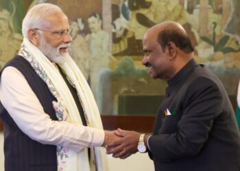 पश्चिम बंगाल के राज्यपाल ने प्रधानमंत्री से की भेंट