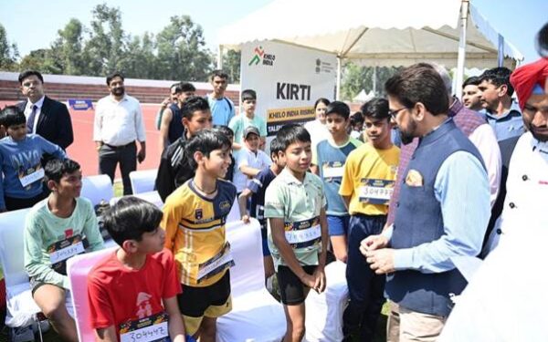 खेलो इंडिया उभरती प्रतिभाओं की पहचान कार्यक्रम, खेलों को आकांक्षी चैंपियनों के घरों तक ले जाएगा: अनुराग सिंह ठाकुर