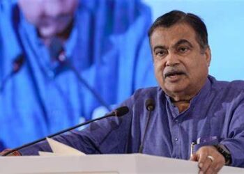 नितिन गडकरी ने मैसूर, कर्नाटक में 4,000 करोड़ रुपये की कुल 268 किलोमीटर लंबाई वाली 22 राष्ट्रीय राजमार्ग परियोजनाओं का उद्घाटन और शिलान्यास किया