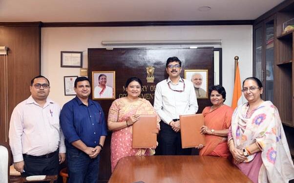 एनपीटीआई और पीटीसी इंडिया लिमिटेड ने सीओई स्थापित करने को लेकर एक एमओयू पर किए हस्ताक्षर