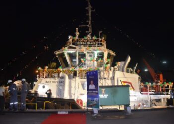 सर्बानंद सोनोवाल ने पहली बार मेड-इन-इंडिया एएसटीडीएस टग (बड़े जहाजों को खिंचने वाली छोटी नाव) राष्ट्र को समर्पित की