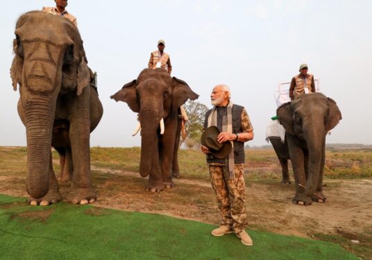 प्रधानमंत्री ने असम में काजीरंगा राष्ट्रीय उद्यान का नागरिकों से इसकी प्राकृतिक सुंदरता का अनुभव करने का आह्वान किया