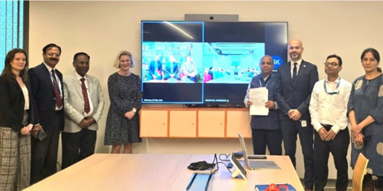 NHPC और Ocean Sun के बीच फ्लोटिंग सोलर इंडस्ट्री के लिए हुआ MOU