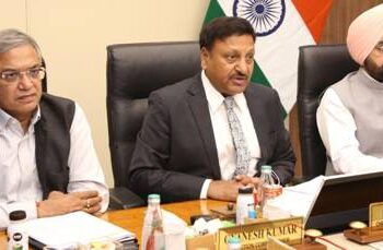 निर्वाचन आयोग ने सभी राज्यों/केन्‍द्र शासित प्रदेशों के मुख्य सचिवों और पुलिस महानिदेशकों एवं केन्‍द्रीय एजेंसियों के प्रमुखों को शांतिपूर्ण और प्रलोभन मुक्त आम चुनाव 2024 सुनिश्चित करने का दिया निर्देश