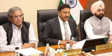 निर्वाचन आयोग ने सभी राज्यों/केन्‍द्र शासित प्रदेशों के मुख्य सचिवों और पुलिस महानिदेशकों एवं केन्‍द्रीय एजेंसियों के प्रमुखों को शांतिपूर्ण और प्रलोभन मुक्त आम चुनाव 2024 सुनिश्चित करने का दिया निर्देश