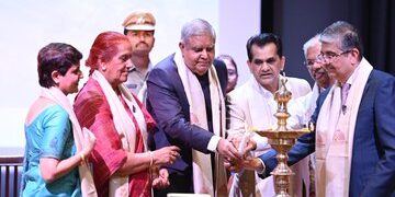 नैतिक नेतृत्व पर समझौता नहीं किया जा सकता : उपराष्ट्रपति